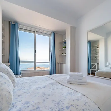 Fee4me Front Line Flat In Caion Laracha