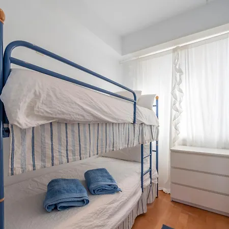 Fee4me Front Line Flat In Caion * Laracha