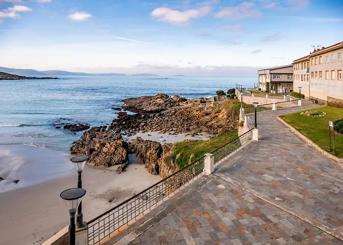 Fee4me Front Line Flat In Caion