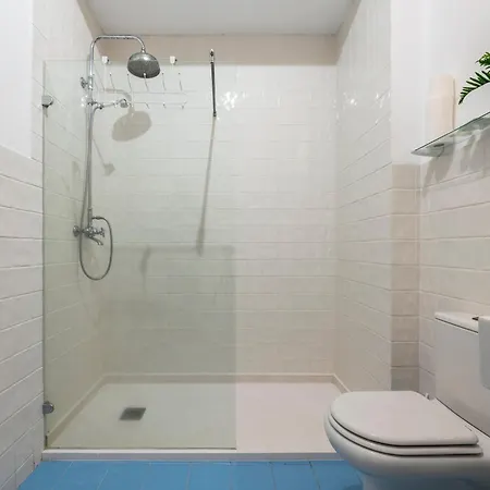 Fee4me Front Line Flat In Caion Apartament Laracha