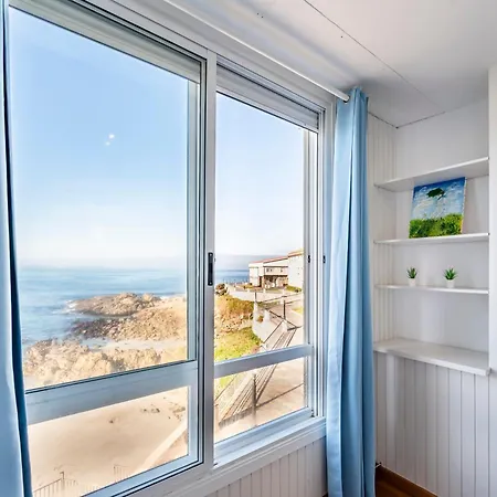 Fee4me Front Line Flat In Caion * Laracha