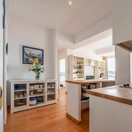 Fee4me Front Line Flat In Caion Laracha