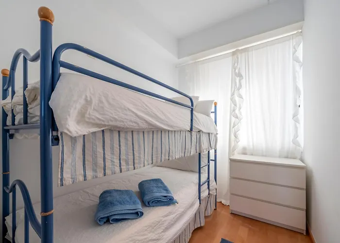 Fee4me Front Line Flat In Caion * Laracha